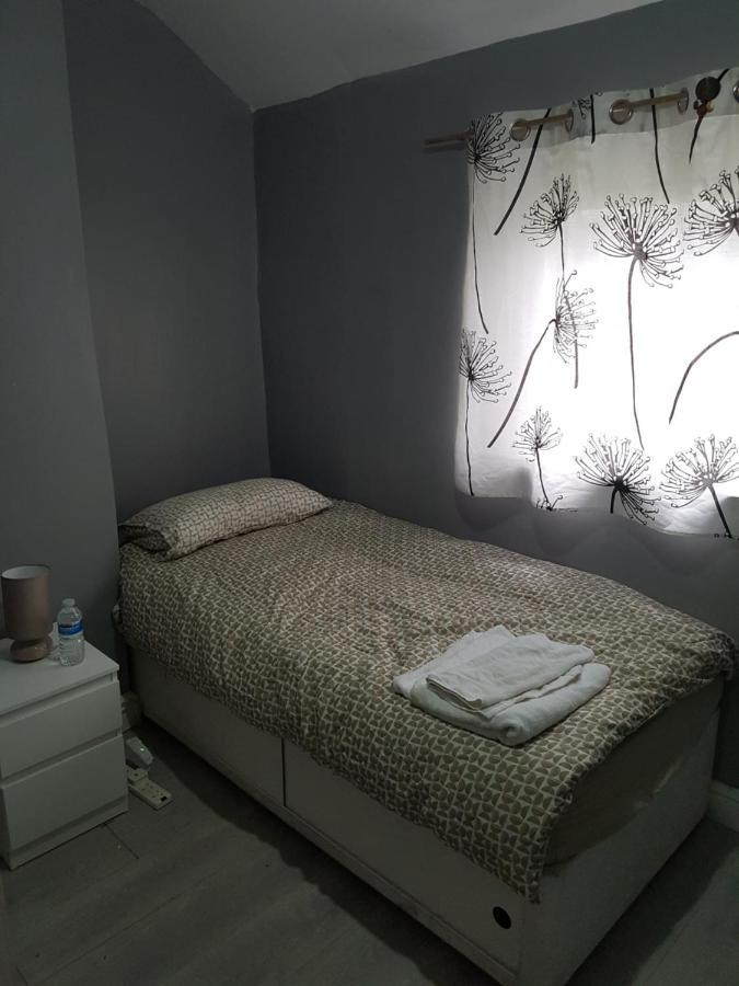 Atlas Road Guest House Кардіфф Екстер'єр фото