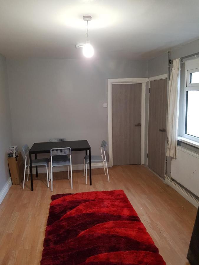 Atlas Road Guest House Кардіфф Екстер'єр фото